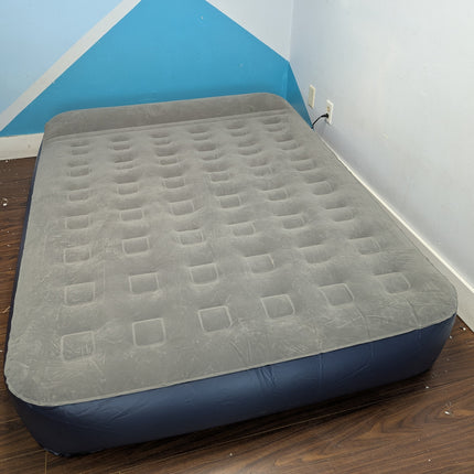 Actual unit: Lewondr queen air mattress inflated