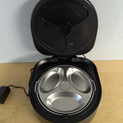 Actual unit: PETLIBRO wet food cat feeder, wear as shown