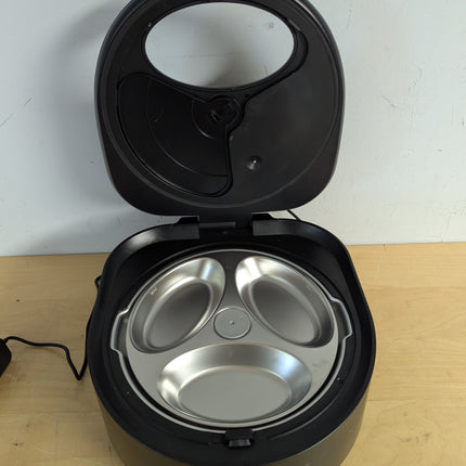 Actual unit: PETLIBRO wet food cat feeder, wear as shown