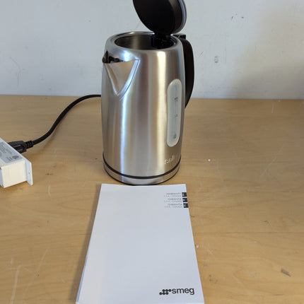 Actual unit: Salton JK1903 stainless steel cordless kettle, side view
