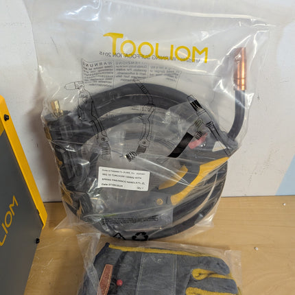 TOOLIOM TL-200M PRO MIG welder – actual open-box unit