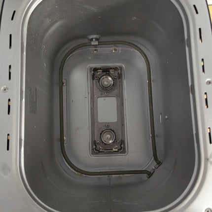 Actual unit: West Bend 47413 Hi-Rise bread maker