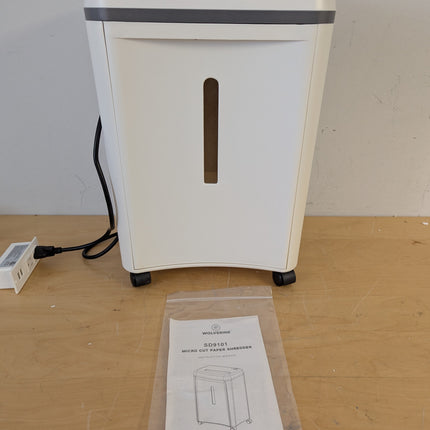 Actual unit: WOLVERINE SD9101 micro cut paper shredder